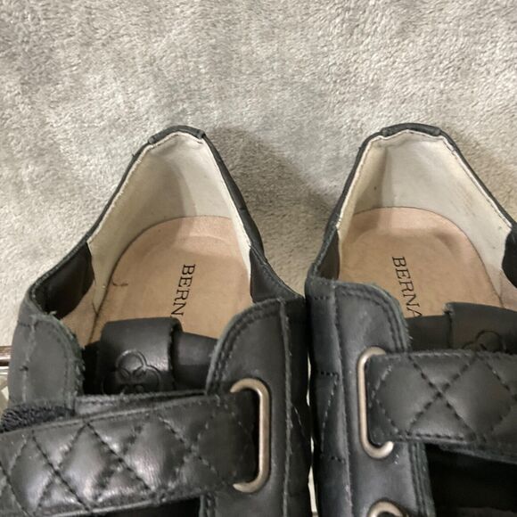 Bernardo Dillon Sneaker womens 7 Quilted Black Leather Stud Grip Strap Lug Soles - Picture 6 of 16